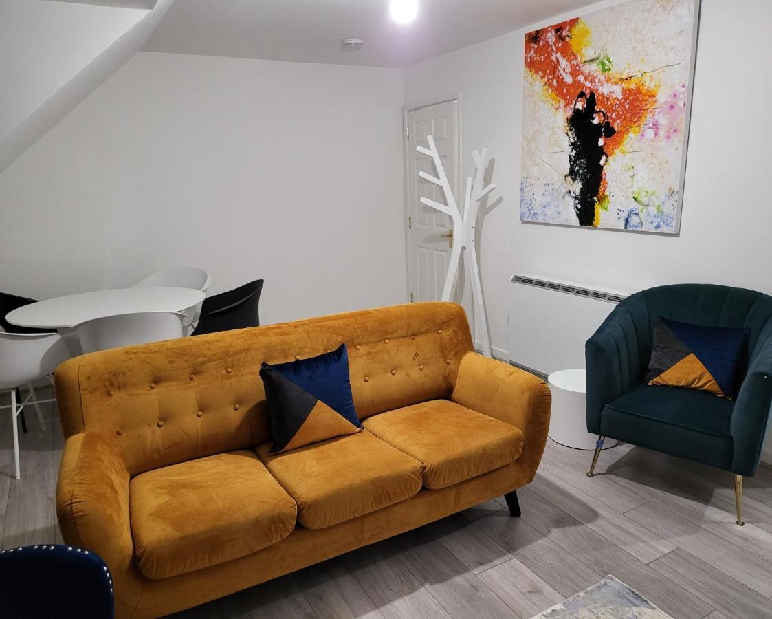 Garland Modern 2 Bedroom Apartment With Parking London Plumstead  Exterior photo